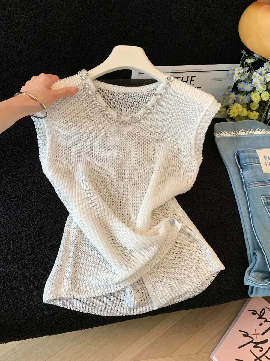 Unique Elegant Summer New Style Women's Knitted Sweater with Heavy Embellished V-Neck And Asymmetrical round Neck Fly Sleeve
Unique Elegant Summer New Style Women's Knitted Sweater with Heavy Embellished V-Neck And Asymmetrical round Neck Fly Sleeve