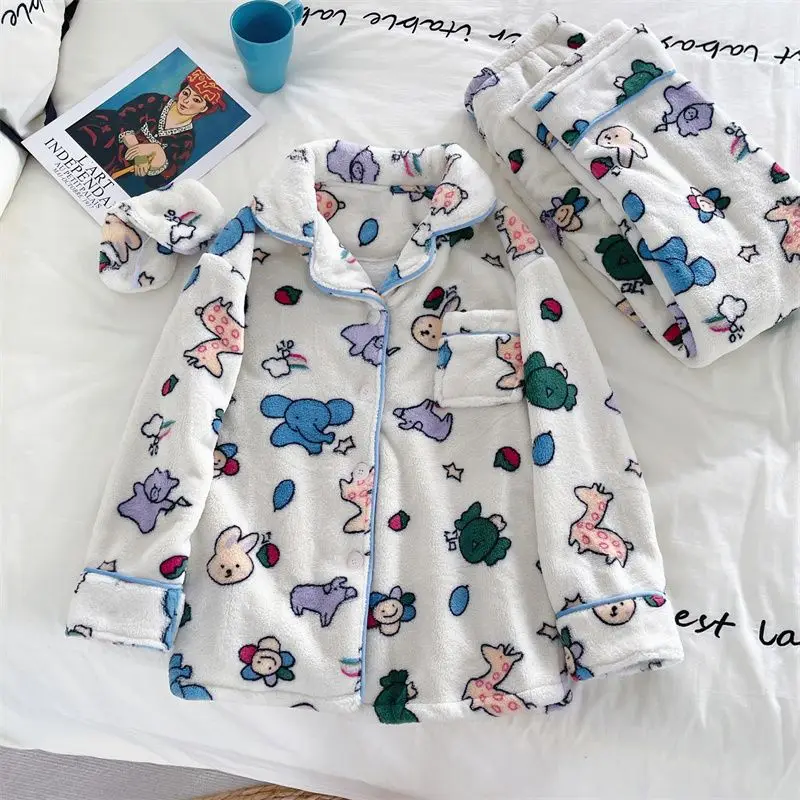 Winter Cartoon Coral Velvet Warm Women's Sleepwear Set Cute Printed Home Clothes Set Soft Plush Pants Top Two Piece Set
Winter Cartoon Coral Velvet Warm Women's Sleepwear Set Cute Printed Home Clothes Set Soft Plush Pants Top Two Piece Set