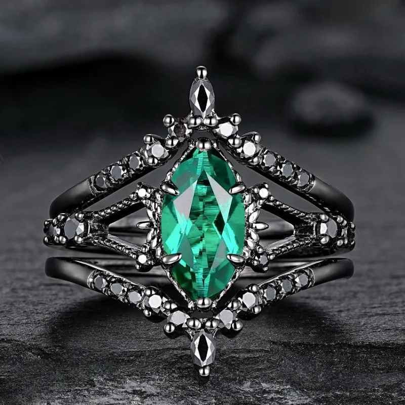 New set, gun black ring jewelry, green zircon ring, horse eye black three-piece set.
New set, gun black ring jewelry, green zircon ring, horse eye black three-piece set.