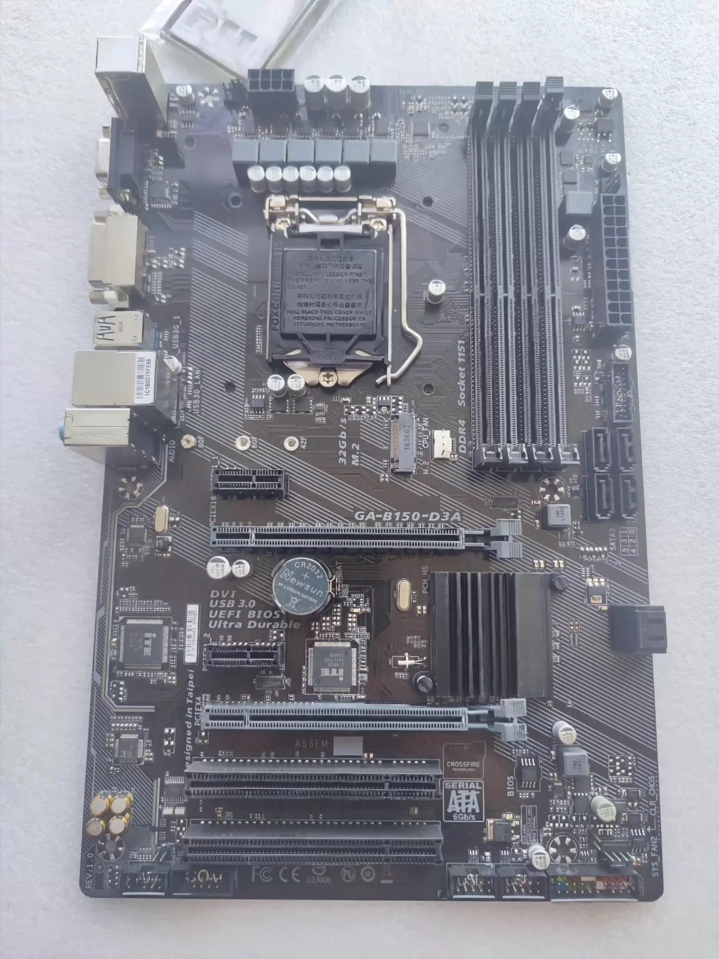 For Gigabyte GA-GA-B150-D3A Desktop Motherboard B150 D3A LGA 1151 DDR4 Mainboard 100% Tested OK Fully Work
For Gigabyte GA-GA-B150-D3A Desktop Motherboard B150 D3A LGA 1151 DDR4 Mainboard 100% Tested OK Fully Work