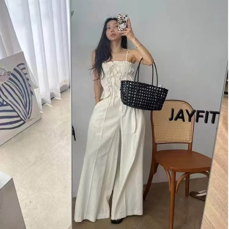 Casual Off-Shoulder Vest And Pants Set with Wood Grain Fashionable Streetwear for Women Suitable for Various Occasions
Casual Off-Shoulder Vest And Pants Set with Wood Grain Fashionable Streetwear for Women Suitable for Various Occasions