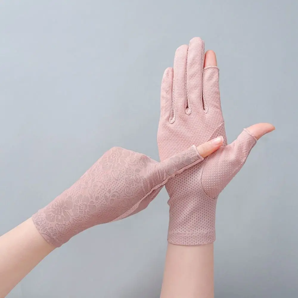 UV Protection Summer Sunscreen Gloves Breathable Lace Anti-UV Mittens Ice Silk Slip Resistant Cycling Driving Gloves Running
UV Protection Summer Sunscreen Gloves Breathable Lace Anti-UV Mittens Ice Silk Slip Resistant Cycling Driving Gloves Running