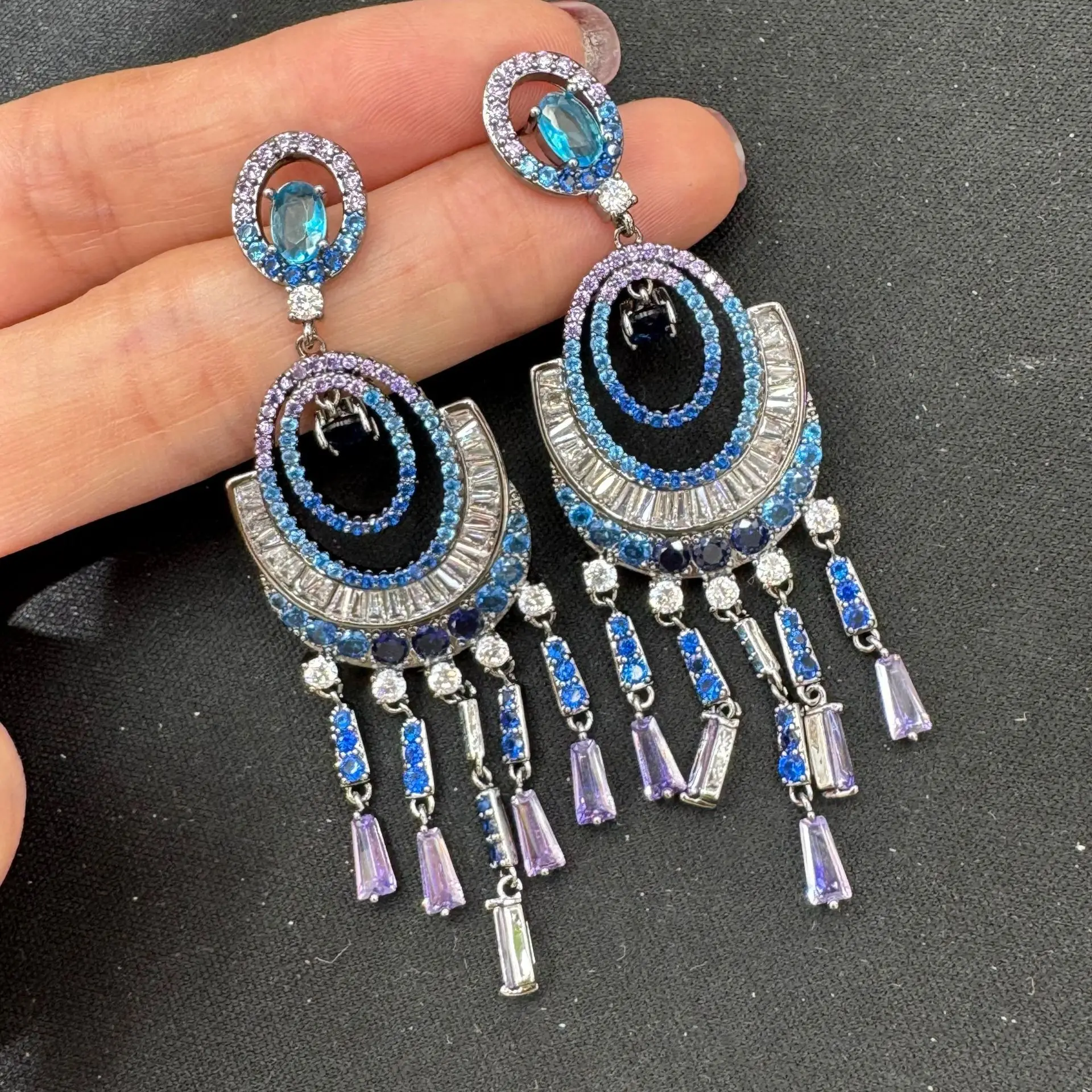 fashion luxury cubic zirconia earrings for women shiny jewelry long tassel chain dangling earrings blue fushia pink yellow
fashion luxury cubic zirconia earrings for women shiny jewelry long tassel chain dangling earrings blue fushia pink yellow