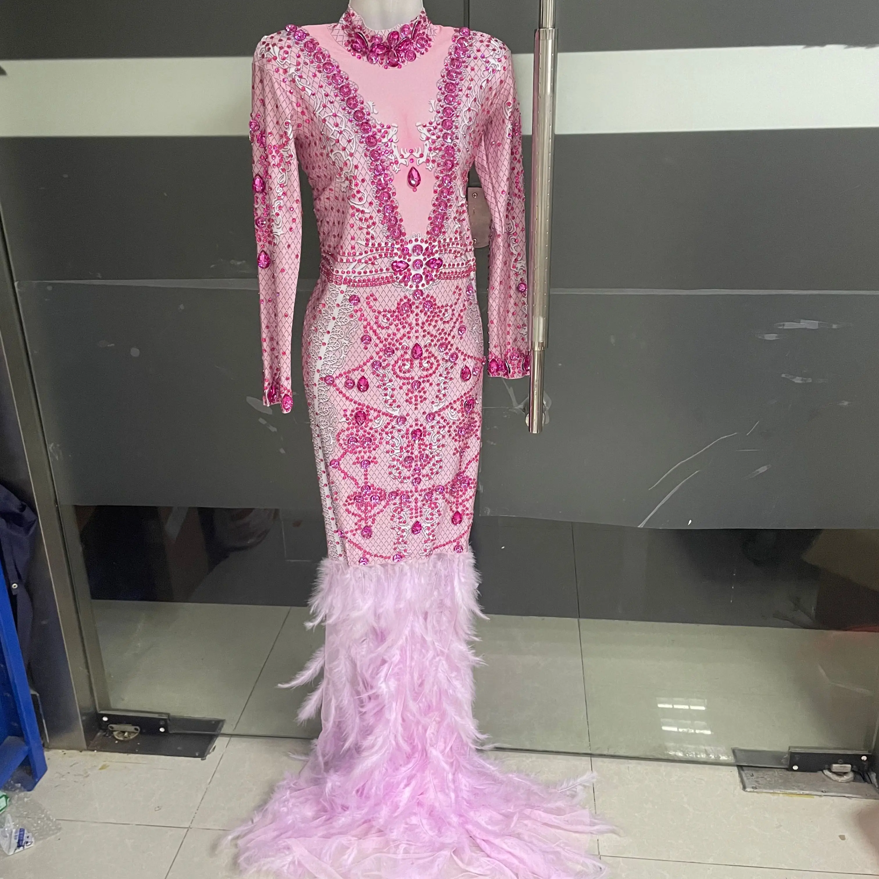 Rhinestones White Pink Feather Dress Women Evening Prom Celebrity Party Birthday Long Dresses Singer Stage Costume
Rhinestones White Pink Feather Dress Women Evening Prom Celebrity Party Birthday Long Dresses Singer Stage Costume