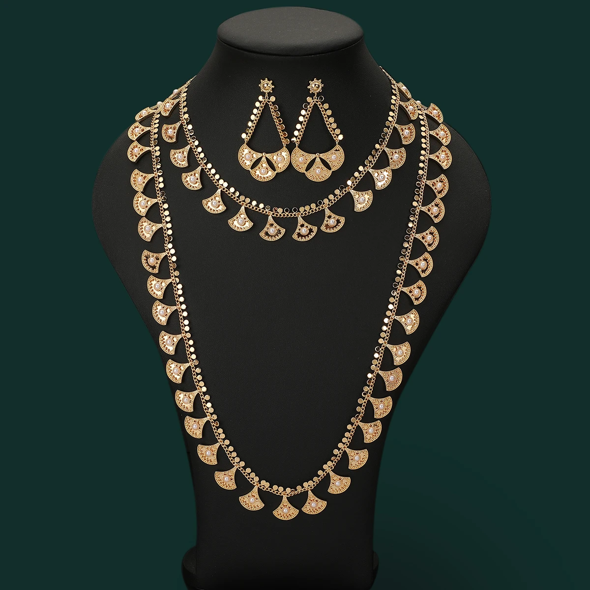 Women Classical Fashion Gold Long Chain Necklace Earring with Choker Set Ramadan Arabic Style Necklace Party Jewelry Set
Women Classical Fashion Gold Long Chain Necklace Earring with Choker Set Ramadan Arabic Style Necklace Party Jewelry Set