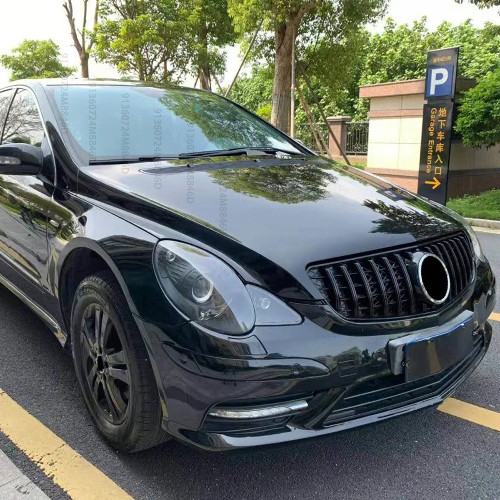 OEM Fit Mesh Front Grille Replacement for Mercedes Benz R-Class W251 2005-2009 Premium Auto Exterior Accessory
OEM Fit Mesh Front Grille Replacement for Mercedes Benz R-Class W251 2005-2009 Premium Auto Exterior Accessory