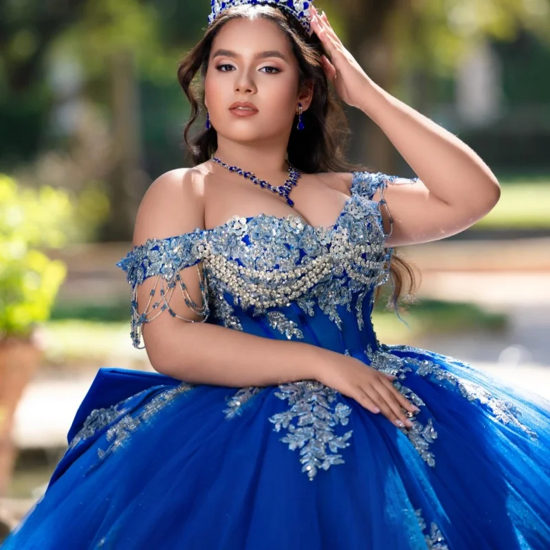 Royal Blue Quinceanera Dress off-shoulder Silvery Glitter Crystal Decal Long tail Big Bow vestidos de 15 Quinceanera Customize
Royal Blue Quinceanera Dress off-shoulder Silvery Glitter Crystal Decal Long tail Big Bow vestidos de 15 Quinceanera Customize