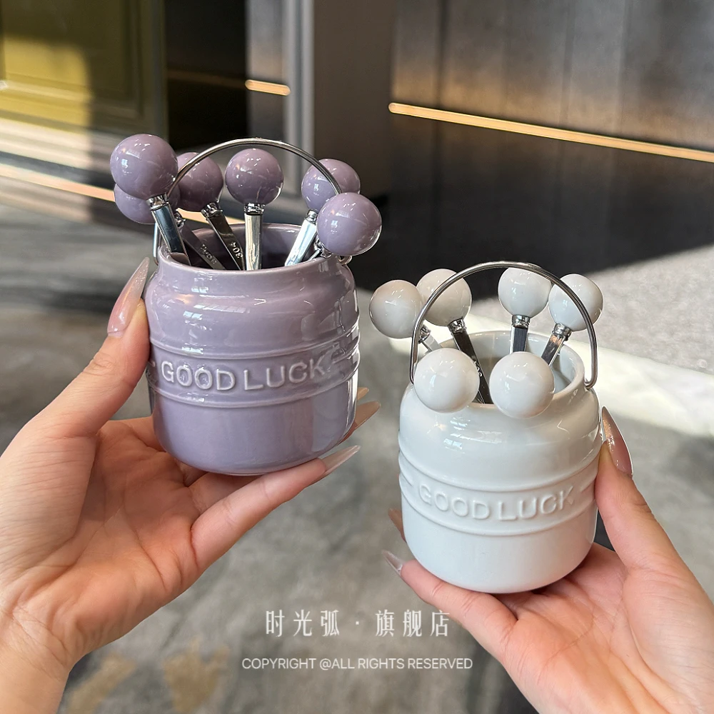 Fruit Fork Set Dessert Fork Storage Jar Children's 304 Stainless Steel Fruit Stick
Fruit Fork Set Dessert Fork Storage Jar Children's 304 Stainless Steel Fruit Stick