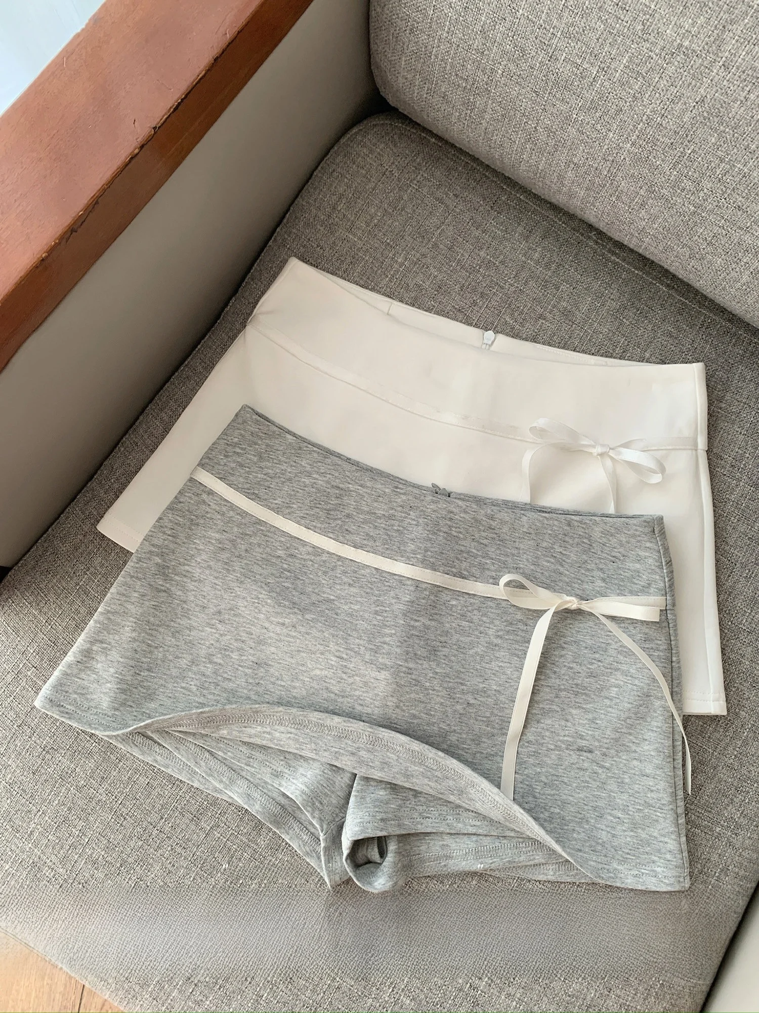 Lukira Comfortable White Bow Casual Skirt Women Spring Summer Anti-Light A-Line Short Skirt Pants Low Waist Cotton Blend
Lukira Comfortable White Bow Casual Skirt Women Spring Summer Anti-Light A-Line Short Skirt Pants Low Waist Cotton Blend