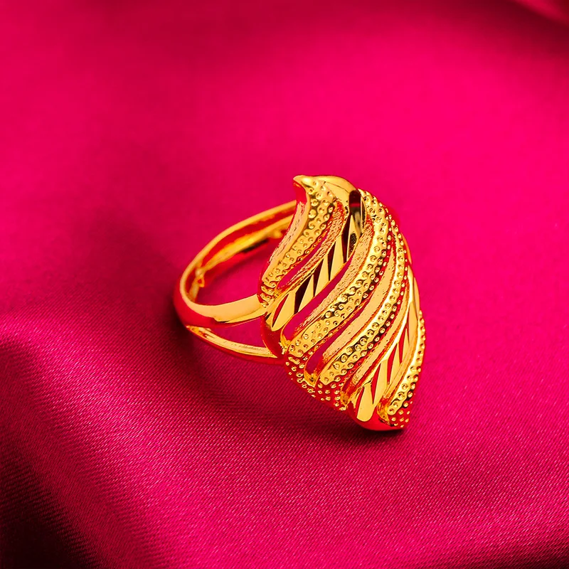 Women's 24K Gold (AU999) Large Flower Wedding Ring | Gold-inlaid stamen, hammered petals with adjustable opening
Women's 24K Gold (AU999) Large Flower Wedding Ring | Gold-inlaid stamen, hammered petals with adjustable opening
