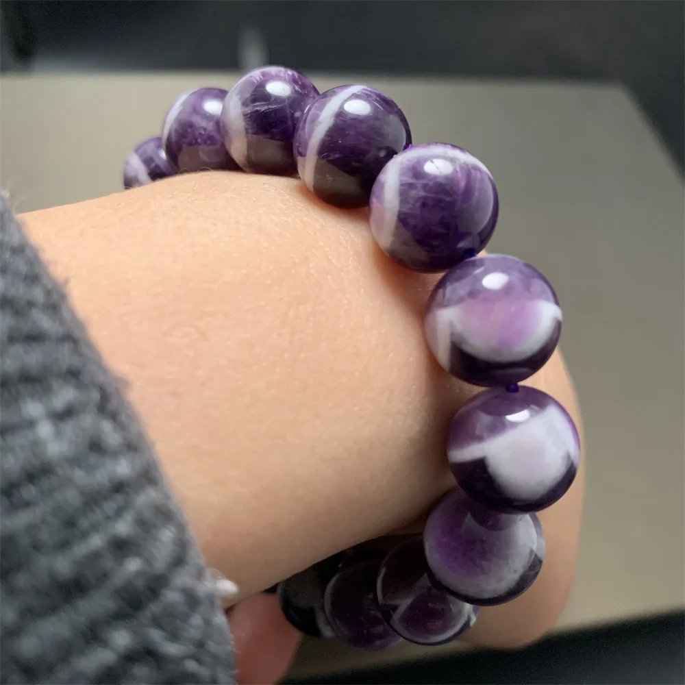 Only 1Piece 12.5MM Natural Dreamy Purple Crystal Bracelets for Women Amethyst Bracelet White Purple Crystals Bead Elastic Strand
Only 1Piece 12.5MM Natural Dreamy Purple Crystal Bracelets for Women Amethyst Bracelet White Purple Crystals Bead Elastic Strand