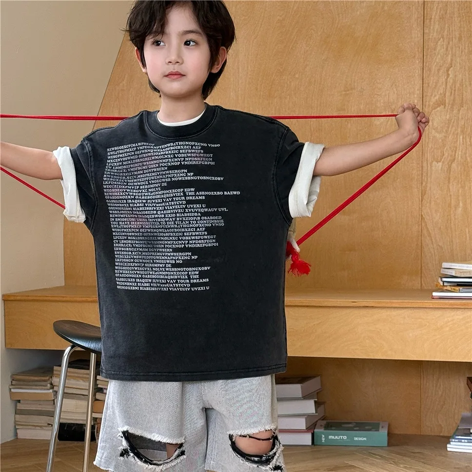 2025 Summer Trendy Brand Letter Stir Fried Color Children's Short Sleeved Pure Cotton Simple Style Cool Fashion
2025 Summer Trendy Brand Letter Stir Fried Color Children's Short Sleeved Pure Cotton Simple Style Cool Fashion