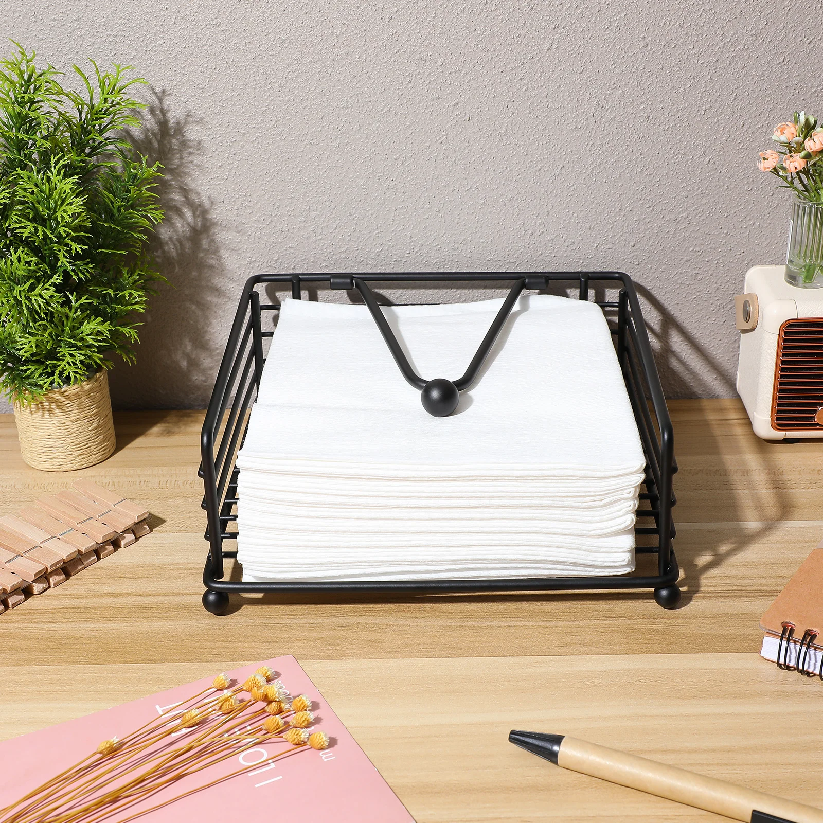 Iron Napkin Holder Large Capacity Kitchen Decor Paper Towel Dispenser Table Black Color Wrought Tissue Box Flat Holders Dining
Iron Napkin Holder Large Capacity Kitchen Decor Paper Towel Dispenser Table Black Color Wrought Tissue Box Flat Holders Dining
