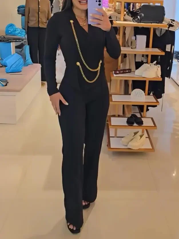 Chain & Button Decor Notched Collar Overlap V-Neck Slit Spliced Overalls Women Casual High Waist Seam Front Zipper Back Jumpsuit
Chain & Button Decor Notched Collar Overlap V-Neck Slit Spliced Overalls Women Casual High Waist Seam Front Zipper Back Jumpsuit