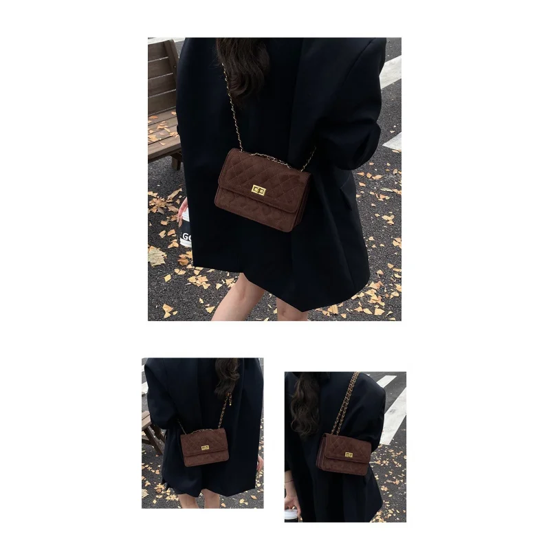 Vintage Inspired Clutch On Chain Women Designer Elegant Night Out Bag That Can Be Dressed Up Or Down Easily
Vintage Inspired Clutch On Chain Women Designer Elegant Night Out Bag That Can Be Dressed Up Or Down Easily