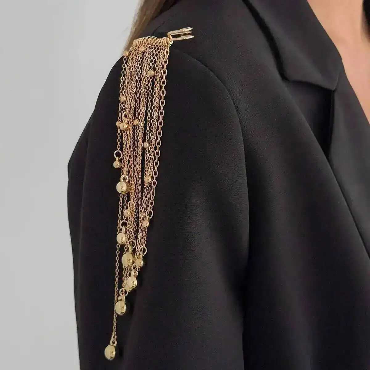 KunJoe Simple Long Tassel Metal Chain Brooch Trendy Beaded Pendant Multi-chain Pin Suit Clothing Rock Jewelry Accessories Gift
KunJoe Simple Long Tassel Metal Chain Brooch Trendy Beaded Pendant Multi-chain Pin Suit Clothing Rock Jewelry Accessories Gift