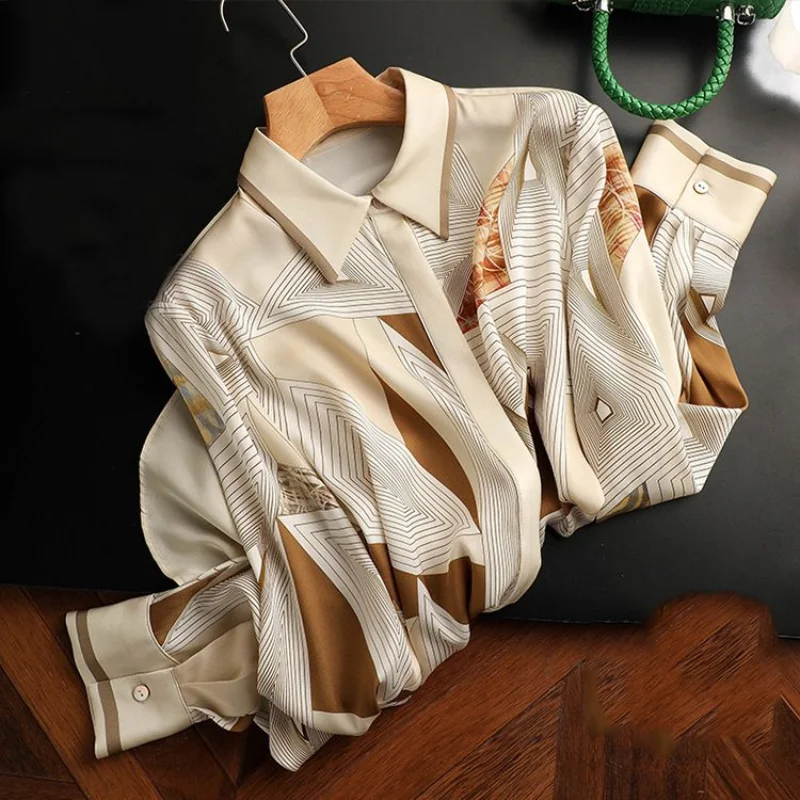 2023 Summer New Fashion Printed Short Sleeve Lapel Casual Simplicity Commuter Temperament Women's Clothing Vintage Tops Blouse
2023 Summer New Fashion Printed Short Sleeve Lapel Casual Simplicity Commuter Temperament Women's Clothing Vintage Tops Blouse