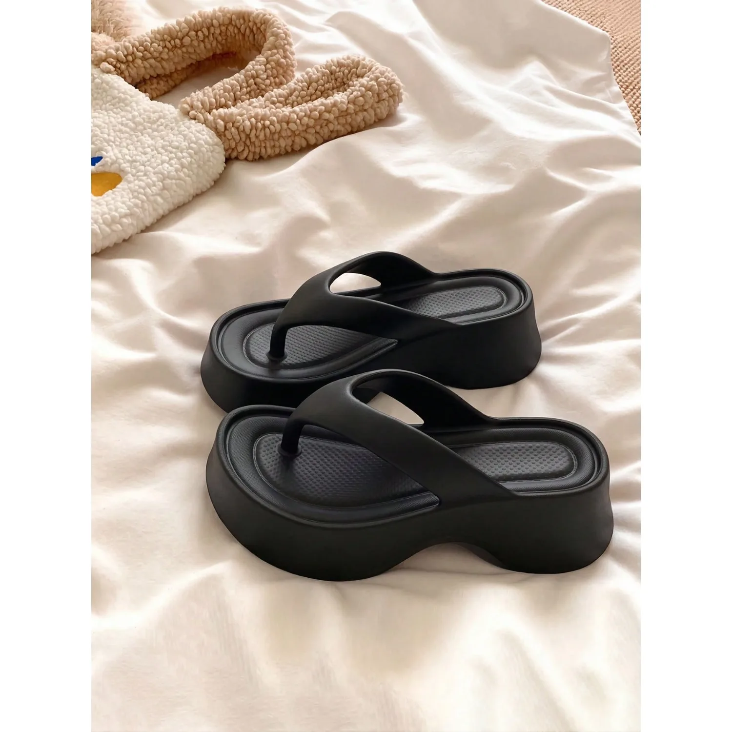 7cm Platform Flip Flops For Women, 2026 New Summer Casual Beach Slippers
7cm Platform Flip Flops For Women, 2026 New Summer Casual Beach Slippers