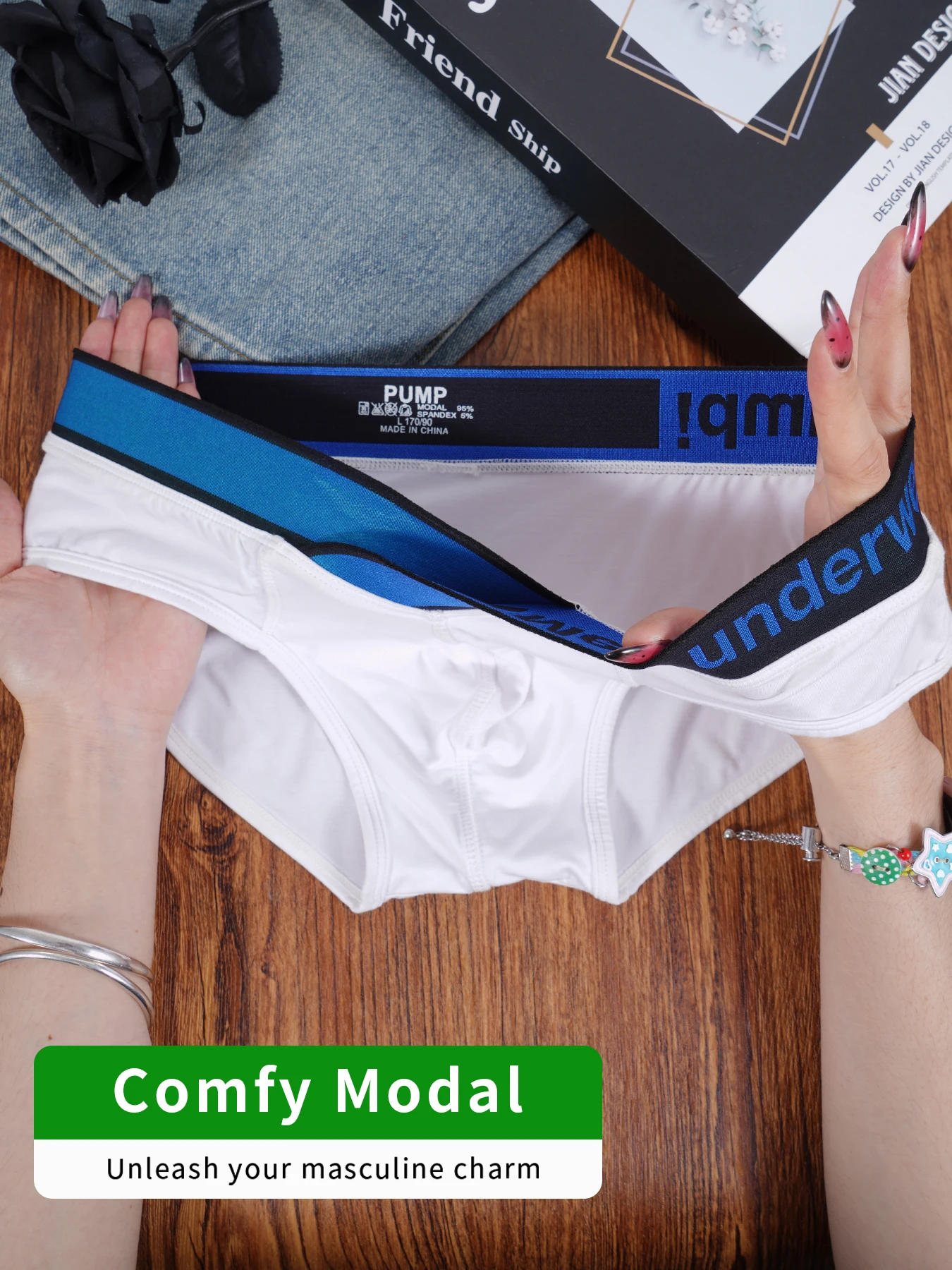 1 PCS Men's Modal Ultra-Thin Seamless Briefs U Convex Pouch Letter Print Elastic Waistband Fashion Underwear
1 PCS Men's Modal Ultra-Thin Seamless Briefs U Convex Pouch Letter Print Elastic Waistband Fashion Underwear