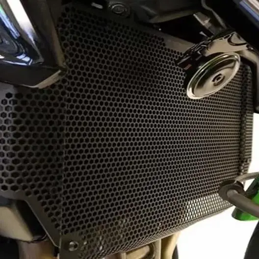 Аксессуары для мотоциклов, алюминиевая решетка радиатора, Защитная крышка для KAWASAKI Z900 Z 900 2017 2018 2019 2020 2021 2022 2023
Аксессуары для мотоциклов, алюминиевая решетка радиатора, Защитная крышка для KAWASAKI Z900 Z 900 2017 2018 2019 2020 2021 2022 2023