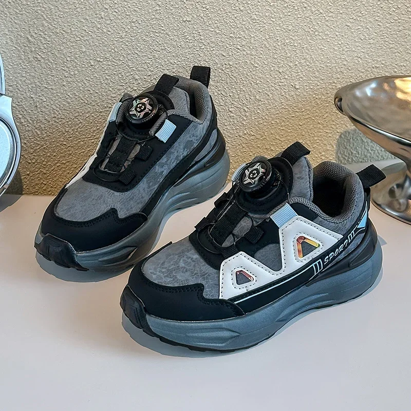 Осенние детские кроссовки для бега на толстой мягкой подошве, детская спортивная обувь с вращающейся кнопкой, студенческие повседневные баскетбольные кроссовки, нескользящие
Осенние детские кроссовки для бега на толстой мягкой подошве, детская спортивная обувь с вращающейся кнопкой, студенческие повседневные баскетбольные кроссовки, нескользящие