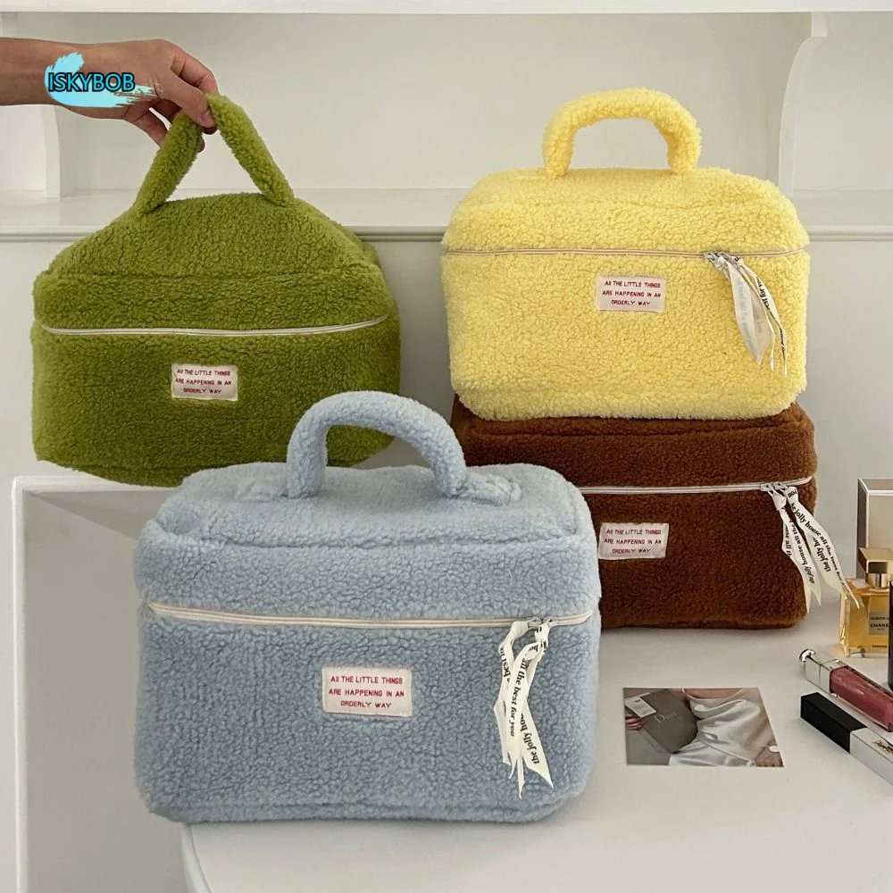 Portable Letter Plush Cosmetic Bag Zipper Fluffy Makeup Pouch Bag Korean Style Large Capacity Travel Washbag Shopping
Portable Letter Plush Cosmetic Bag Zipper Fluffy Makeup Pouch Bag Korean Style Large Capacity Travel Washbag Shopping