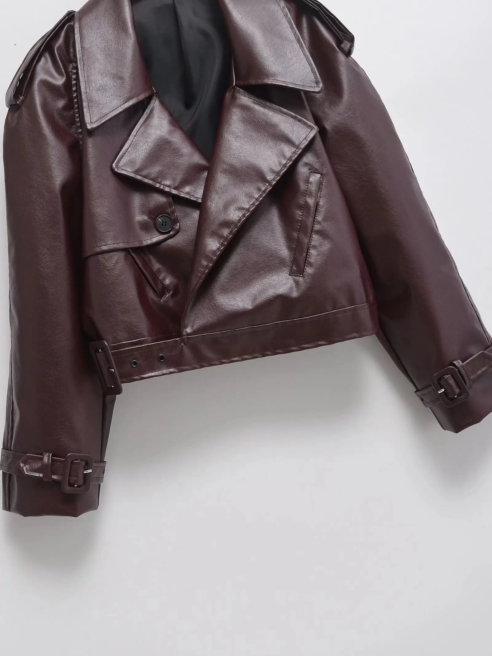 Women's Faionable Triangular Scarf Sle PU Leather Jaet Color Flip Collar All-Match Sle ort Length Zipper Closure
Women's Faionable Triangular Scarf Sle PU Leather Jaet Color Flip Collar All-Match Sle ort Length Zipper Closure