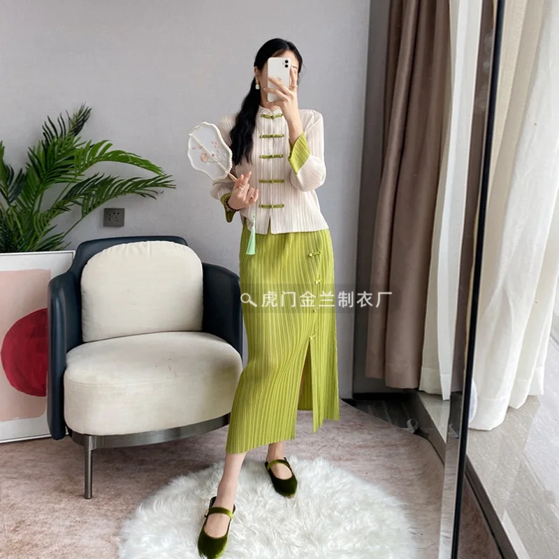 Pleats Original Skirt Suit Blocking Female Pleated Spring Summer Plate Buckle Large Size Loose Solid Half-skirt Two-piece Set
Pleats Original Skirt Suit Blocking Female Pleated Spring Summer Plate Buckle Large Size Loose Solid Half-skirt Two-piece Set