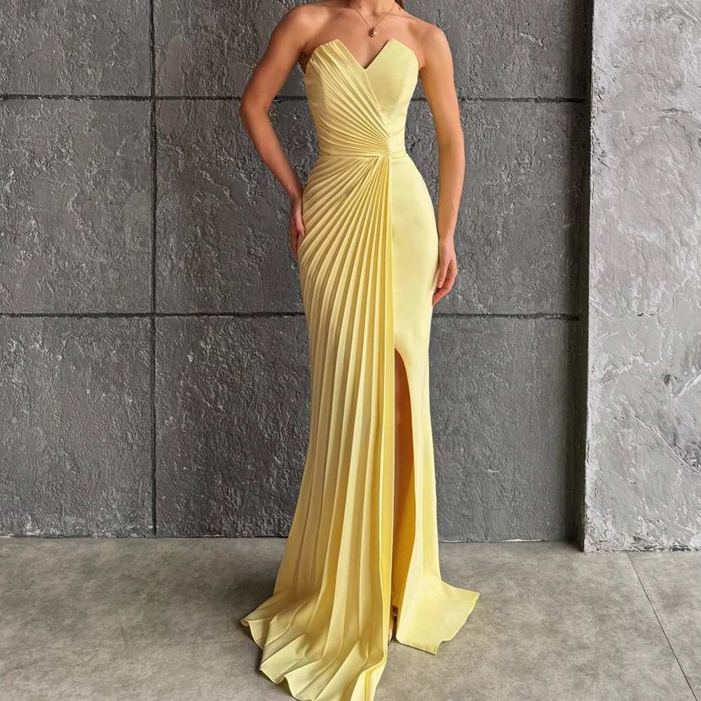 Индивидуальные вечерние платья трапециевидной формы длиной до пола, без бретелек, без рукавов, платье для выпускного вечера, модное плиссированное простое драпированное вечернее платье с открытой спиной
Индивидуальные вечерние платья трапециевидной формы длиной до пола, без бретелек, без рукавов, платье для выпускного вечера, модное плиссированное простое драпированное вечернее платье с открытой спиной