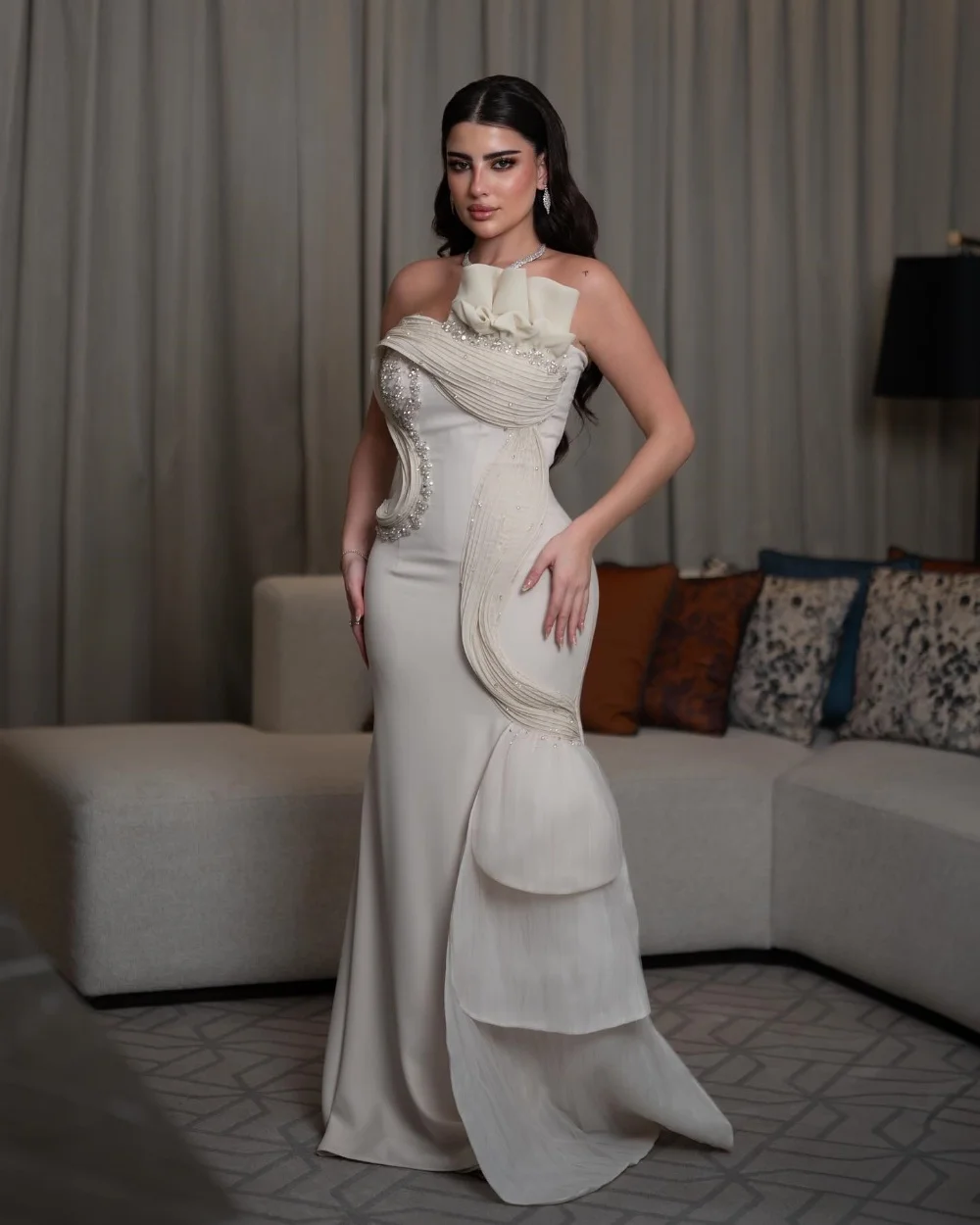 Customized Simple Jersey Pleat Sequined Mermaid Strapless Long Dresses Bespoke Occasion Formal Chinese Style
Customized Simple Jersey Pleat Sequined Mermaid Strapless Long Dresses Bespoke Occasion Formal Chinese Style