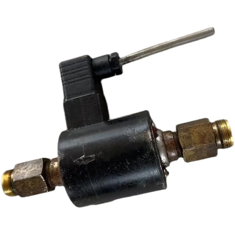 Disassembly Suitable for Carrier 30HX Screw Oil Pump 30HXC (EBV18) 30HX-410-332EE
Disassembly Suitable for Carrier 30HX Screw Oil Pump 30HXC (EBV18) 30HX-410-332EE