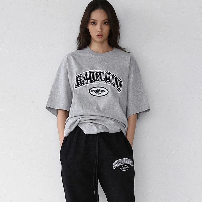 2025 Badblood Sweatshirt Short Sleeve T-Shirt Women Casual Spice Girls Letter Embroidery Loose Round Neck Top Tide
2025 Badblood Sweatshirt Short Sleeve T-Shirt Women Casual Spice Girls Letter Embroidery Loose Round Neck Top Tide