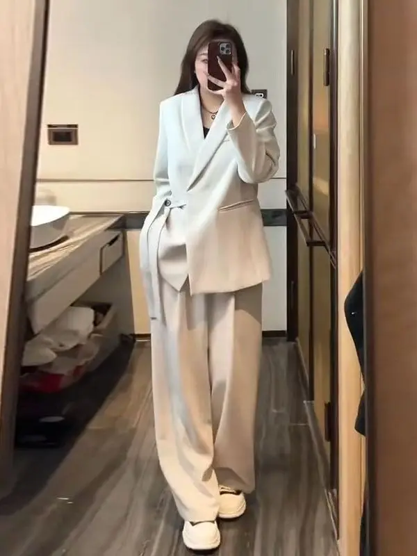 Молодежный комплект из двух предметов: брюки с широкими штанинами и свободный топ, антивозрастной эффект, для женщин, весна-осень, большие размеры, профессиональный стиль
Молодежный комплект из двух предметов: брюки с широкими штанинами и свободный топ, антивозрастной эффект, для женщин, весна-осень, большие размеры, профессиональный стиль