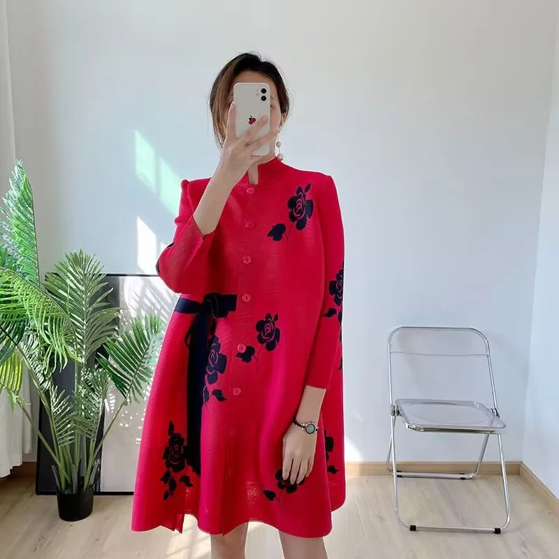 Miyake плиссированное модное пальто с принтом, новинка весны и лета, уменьшающее возраст, на шнуровке, толстое, мм, большие размеры, женское пальто-кардиган-стойка
Miyake плиссированное модное пальто с принтом, новинка весны и лета, уменьшающее возраст, на шнуровке, толстое, мм, большие размеры, женское пальто-кардиган-стойка