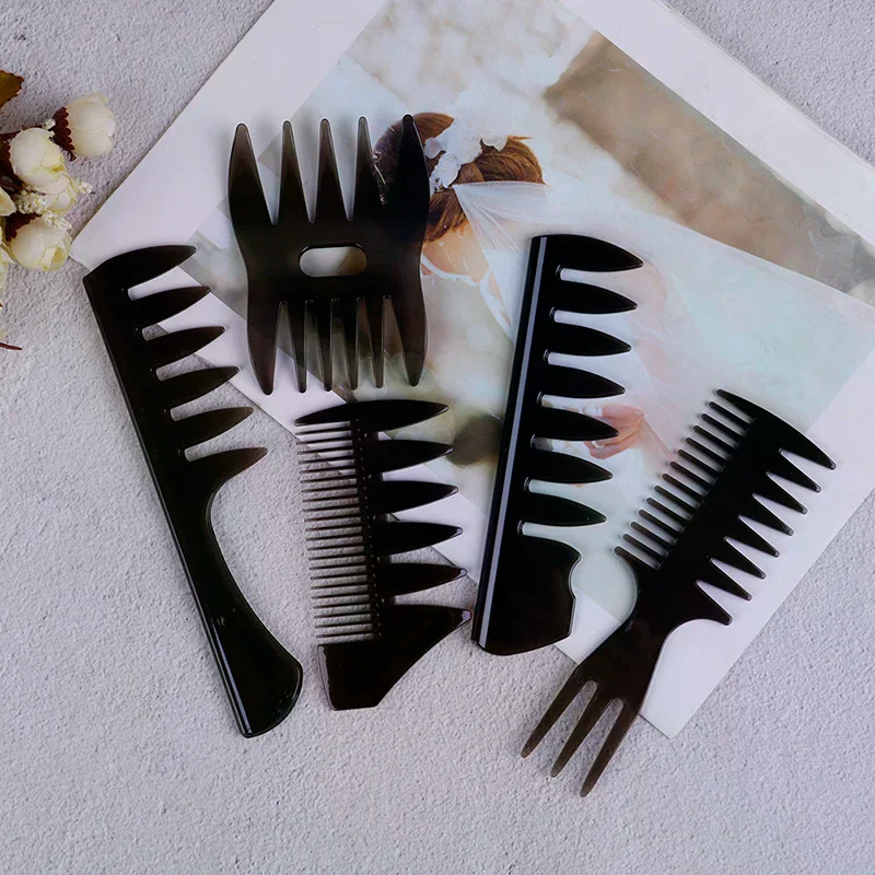 Oil Hair Comb Wide Teeth Hair Comb Classic Oil Slick Styling Hair Brush for Men - Professional For Hair Styling Needs
Oil Hair Comb Wide Teeth Hair Comb Classic Oil Slick Styling Hair Brush for Men - Professional For Hair Styling Needs