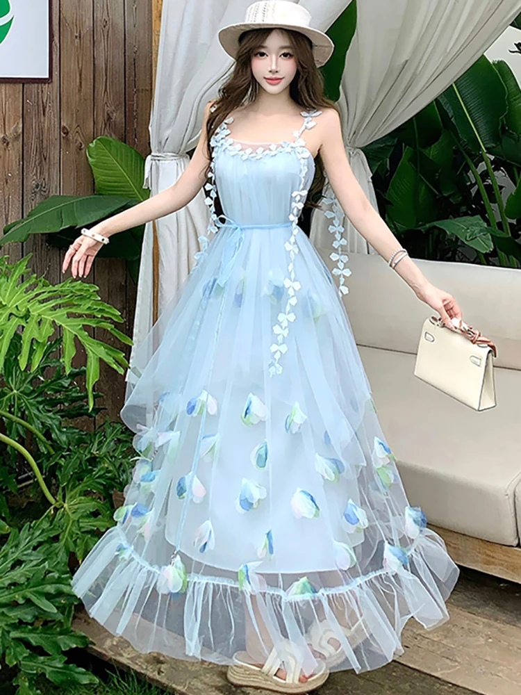 2026 Blue Mesh Floral Chic Ruffled Long Dress Summer Boho Elegant Lace Sling Long Dress Women Korean Fashion Bodycon Party Dress
2026 Blue Mesh Floral Chic Ruffled Long Dress Summer Boho Elegant Lace Sling Long Dress Women Korean Fashion Bodycon Party Dress