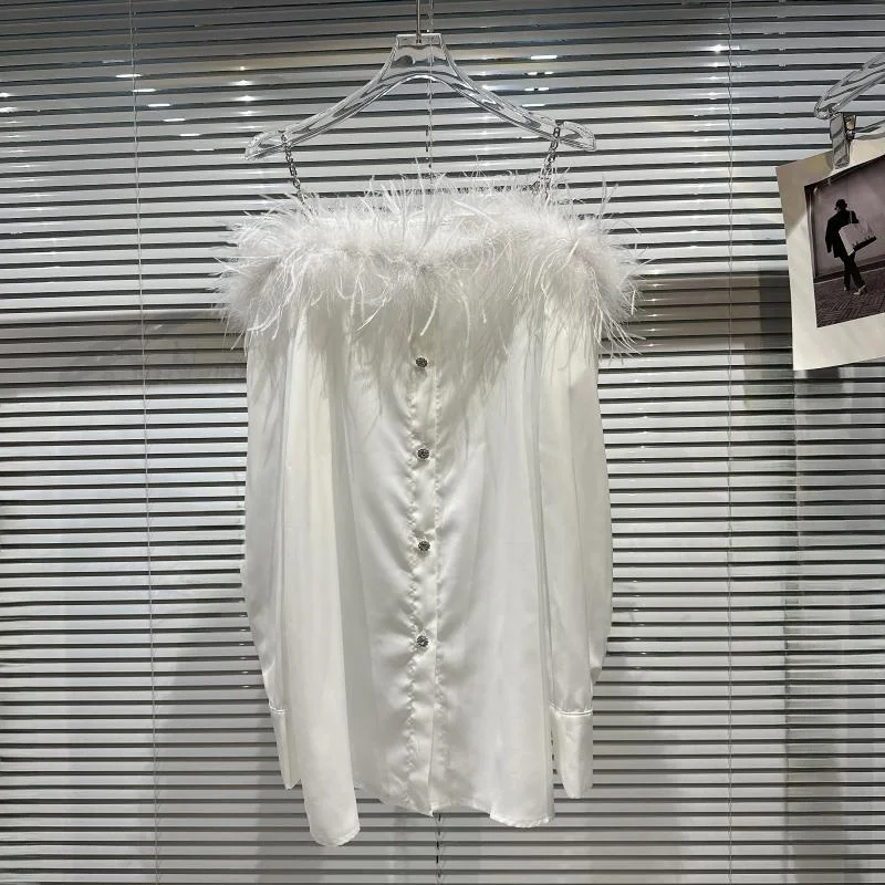 Spring 2026 Sexy Ladylike Long Sleeve Shirt Metal Shoulder Strap One Shoulder Design Original Design Loose Fit Button Detail
Spring 2026 Sexy Ladylike Long Sleeve Shirt Metal Shoulder Strap One Shoulder Design Original Design Loose Fit Button Detail