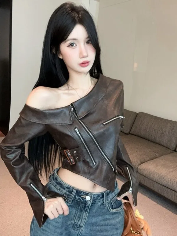 Cool Girl Biker Style Asymmetrical Zipper Leather Jacket Women Slim Fit Shoulder Baring Outfit City Walk Skin Friendly Breath...
Cool Girl Biker Style Asymmetrical Zipper Leather Jacket Women Slim Fit Shoulder Baring Outfit City Walk Skin Friendly Breath...