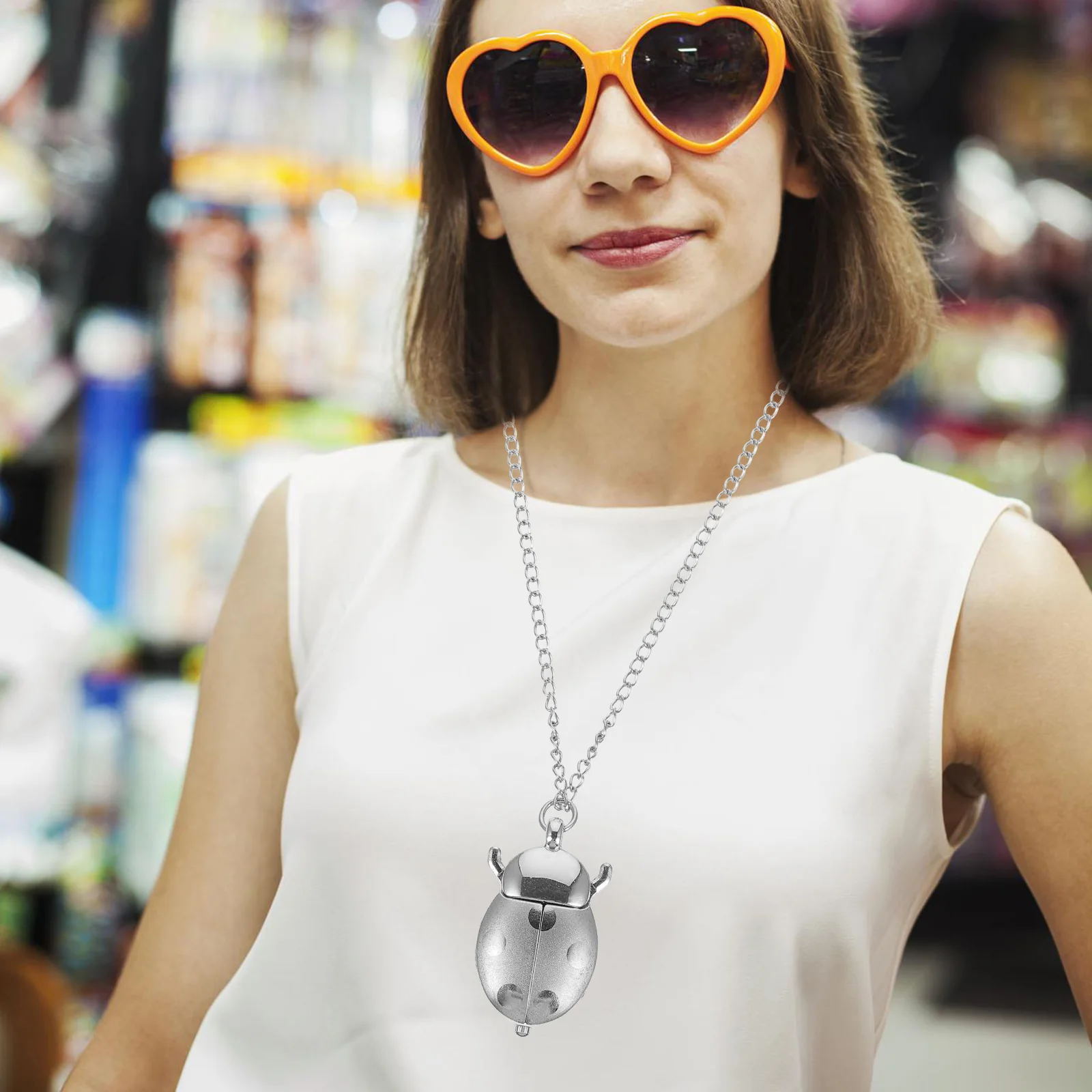 1pc Retro Beetle Pocket Decorative Gift With Chain Zinc Alloy Retro Beetle Designed Pocket Hanging Watch Hanging Watch Design
1pc Retro Beetle Pocket Decorative Gift With Chain Zinc Alloy Retro Beetle Designed Pocket Hanging Watch Hanging Watch Design