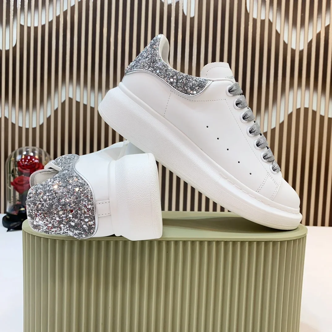 Top Hight Quality Mens Casual Sneakers Real Leather Womens Brand Designer Tennis Shoes Classic Fashion Design running shoes
Top Hight Quality Mens Casual Sneakers Real Leather Womens Brand Designer Tennis Shoes Classic Fashion Design running shoes