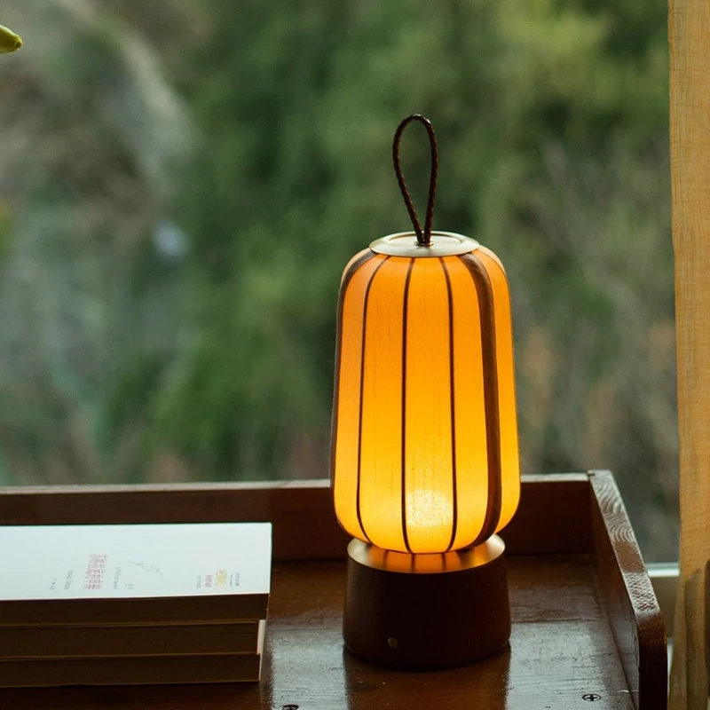 Song Dynasty aesthetics antique desk lamp, retro style bedroom bedside night lamp
Song Dynasty aesthetics antique desk lamp, retro style bedroom bedside night lamp