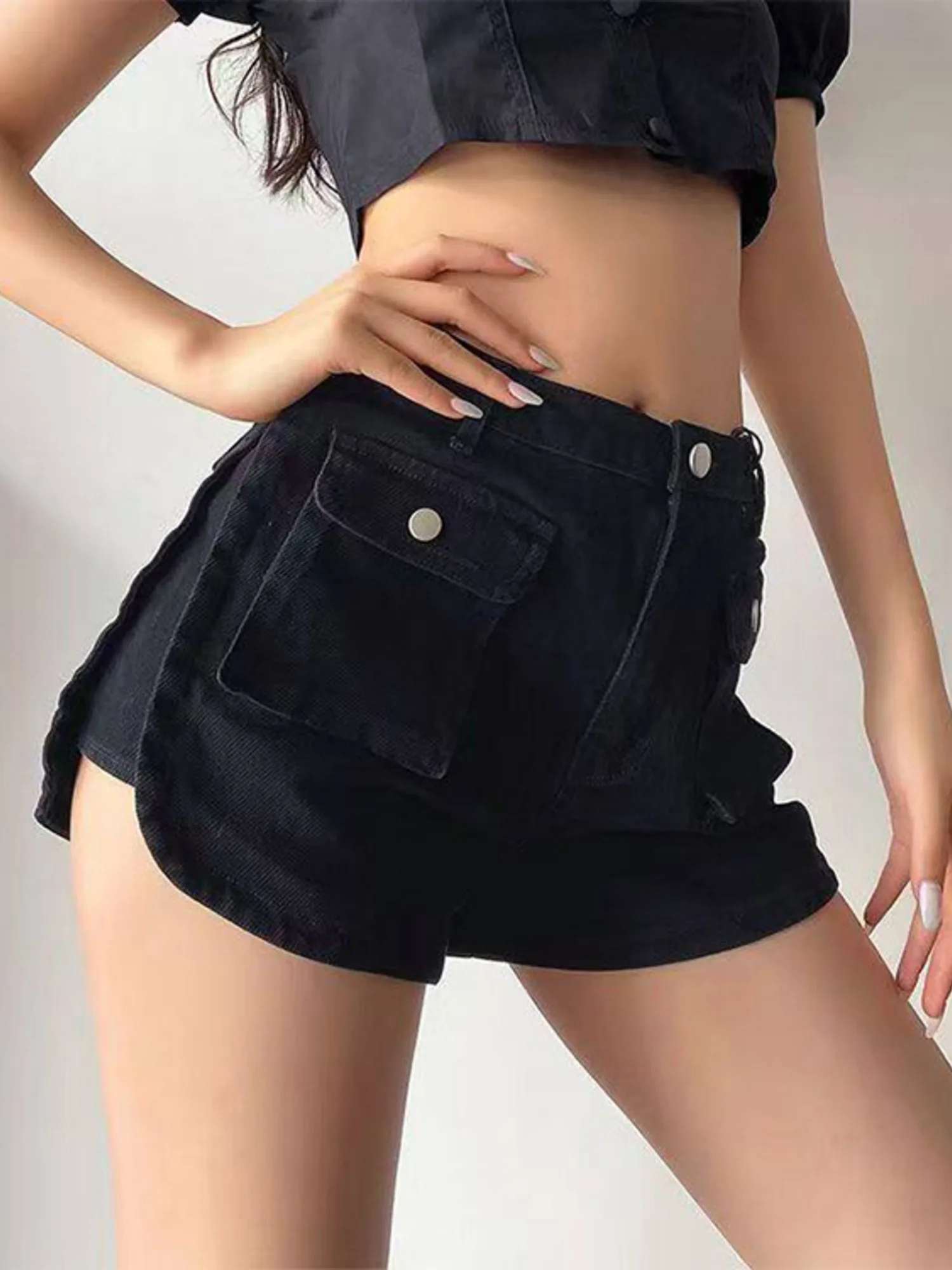 Women's High Waist Denim Shorts Vintage Washed Flap Pocket Shorts Drawstring Side Raw Hem Curved Hem
Women's High Waist Denim Shorts Vintage Washed Flap Pocket Shorts Drawstring Side Raw Hem Curved Hem