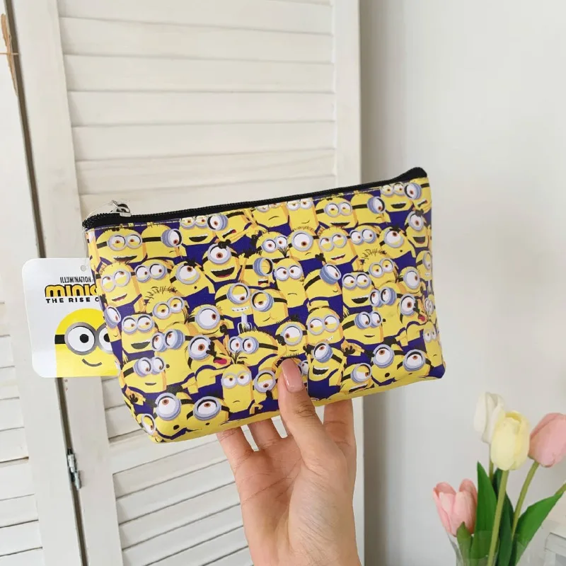 Minions Zipper Closure Storage Bag Portable Handheld Cosmetic Pouch Travel Makeup Bag for Women Daily Necessities
Minions Zipper Closure Storage Bag Portable Handheld Cosmetic Pouch Travel Makeup Bag for Women Daily Necessities