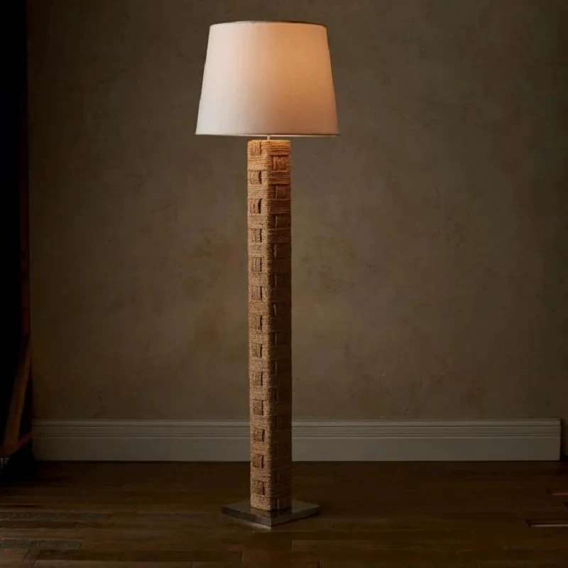 Lampu Lantai Retro Amerika Tenunan Tangan Tali Rami Kain Kap Lampu Ruang Tamu Homestay Lampu Dekoratif
Lampu Lantai Retro Amerika Tenunan Tangan Tali Rami Kain Kap Lampu Ruang Tamu Homestay Lampu Dekoratif