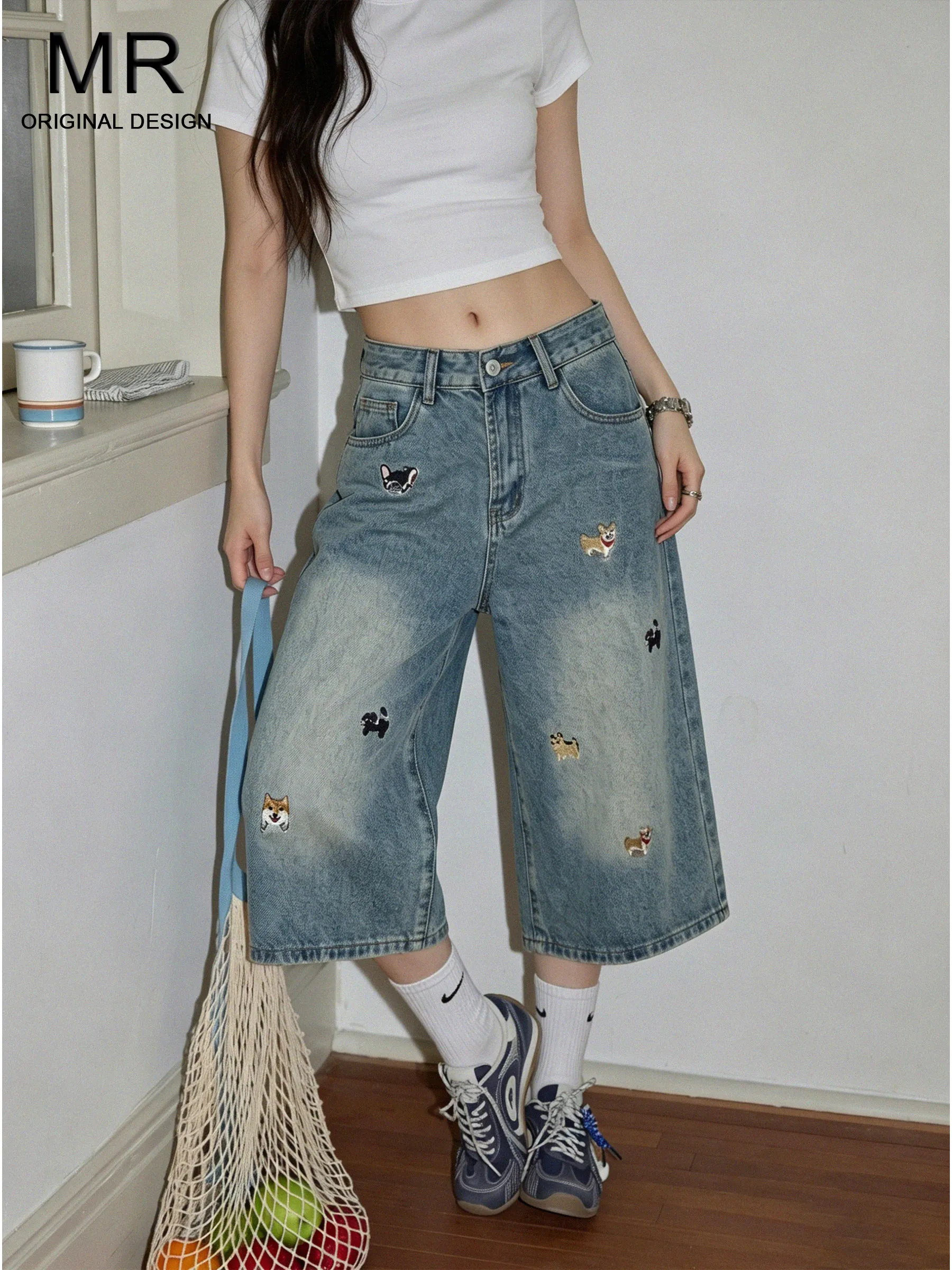 American Style High Waist Loose Fit Embroidered Denim Jeans Women's Summer Casual Wide Leg Pants Draping Lazy Style
American Style High Waist Loose Fit Embroidered Denim Jeans Women's Summer Casual Wide Leg Pants Draping Lazy Style