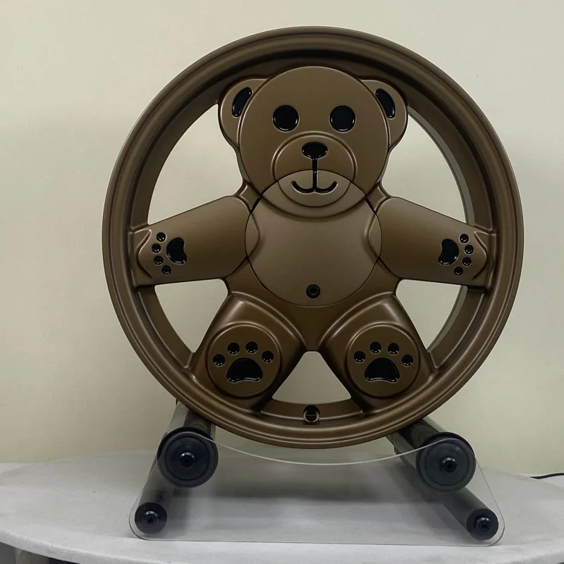 Лидер продаж на заводе, легкие диски на заказ, 18, 19, 20, 21, 22-дюймовые алюминиевые кованые колеса с милым плюшевым мишкой
Лидер продаж на заводе, легкие диски на заказ, 18, 19, 20, 21, 22-дюймовые алюминиевые кованые колеса с милым плюшевым мишкой