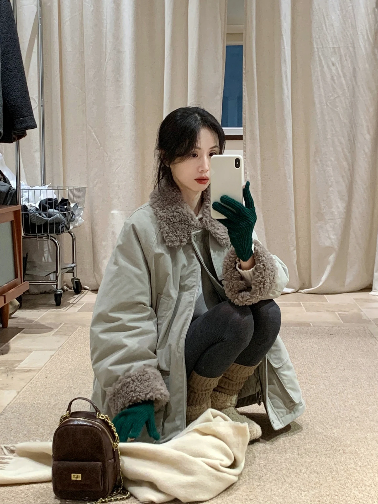 BRIVIN Корейская женская утепленная шерстяная парка свободного кроя, теплая удлиненная куртка на молнии средней длины
BRIVIN Корейская женская утепленная шерстяная парка свободного кроя, теплая удлиненная куртка на молнии средней длины