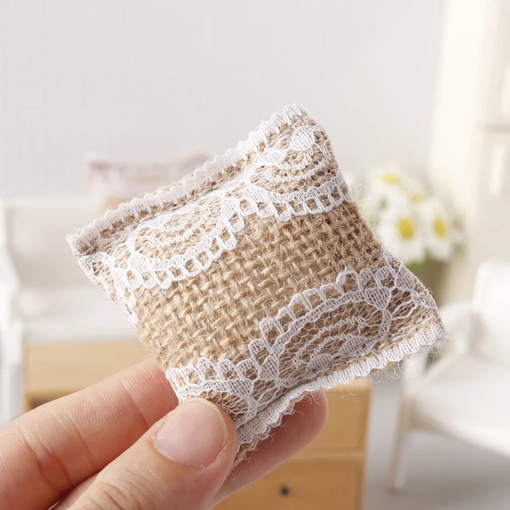 4Pcs Lace Mini Pillow Decorative Miniature House Supply Cute Stuffed Prop for Photo Desktop Accessories House Pillow
4Pcs Lace Mini Pillow Decorative Miniature House Supply Cute Stuffed Prop for Photo Desktop Accessories House Pillow