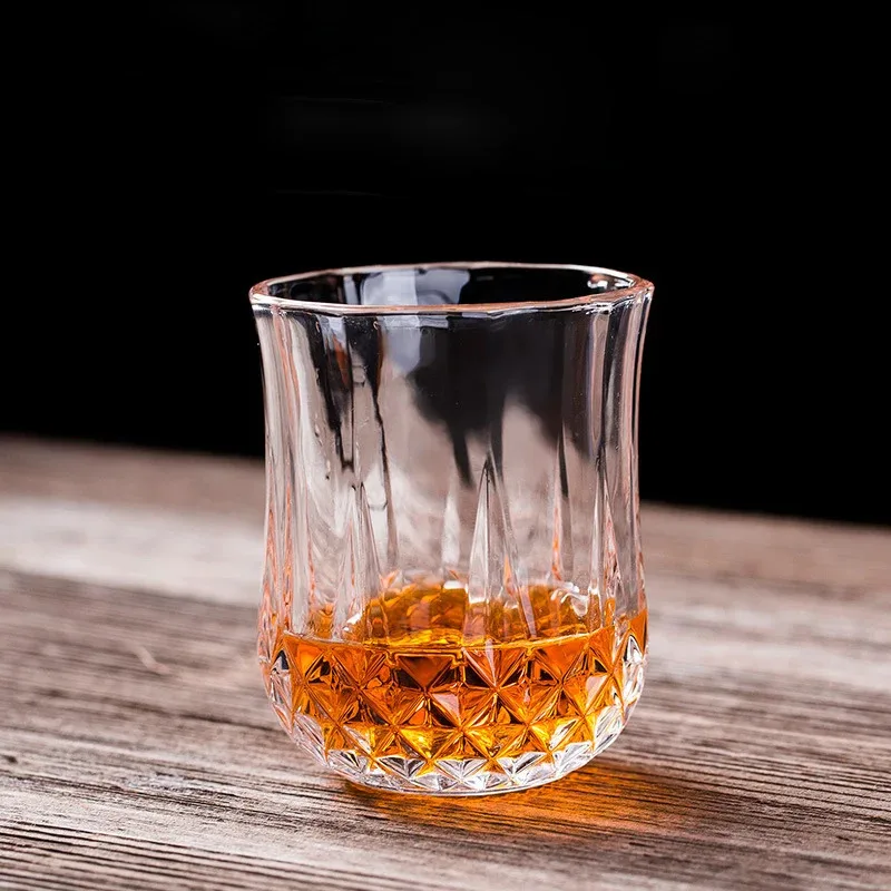 TOPLIVING 2pcs 215ml Diamond Whiskey Glass Household Nordic Classic Wine Tasting Glass Crystal Personalized Vodka Beer Cocktail
TOPLIVING 2pcs 215ml Diamond Whiskey Glass Household Nordic Classic Wine Tasting Glass Crystal Personalized Vodka Beer Cocktail