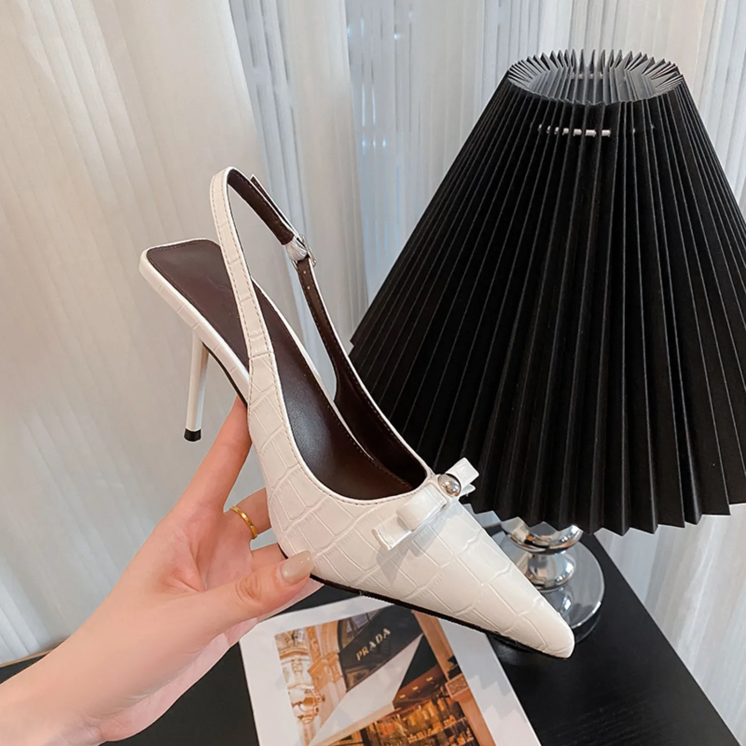 2026 Premium Croc-Embossed Leather with Handcrafted Bow Accent Slingback Pointed Toe Stiletto Heel Pumps Comfort Office Occasion
2026 Premium Croc-Embossed Leather with Handcrafted Bow Accent Slingback Pointed Toe Stiletto Heel Pumps Comfort Office Occasion